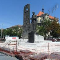 Відновлюють знаменитий пам’ятник Шевченку