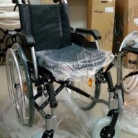 Наживалися на протезах та інвалідних візках