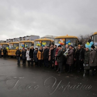 Шкільний автопарк Луганщини: плюс 14 одиниць!..