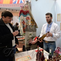 У столичному Українському домі триває благодійний Великодній ярмарок
