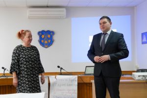 Посадовців Ужгорода навчать комунікувати з громадськістю