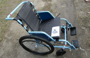 Благодійники подарували інвалідні візки