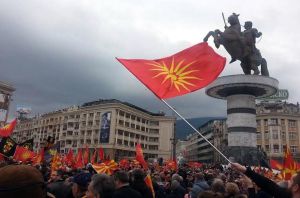 Північна Македонія: Плани переносяться на осінь?