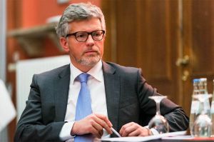 Посол Андрій Мельник: «Для ФРН  можлива зупинка транзиту газу  територією України — постріл собі в ногу»