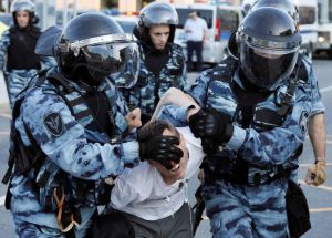 Московські суди заарештували не менше 40 осіб