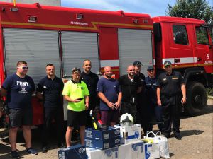 Чеські пожежники подарували закарпатським рятувальникам сучасне спорядження і спецвзуття