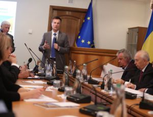 Валентин Наливайченко опублікував План дій з реінтеграції та євроінтеграції України
