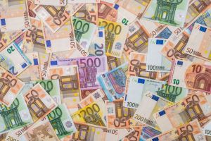 ЄС виділить  25 мільярдів євро  на підтримку економіки