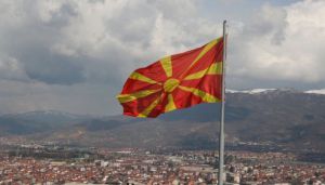 У Північній Македонії повернули комендантську годину