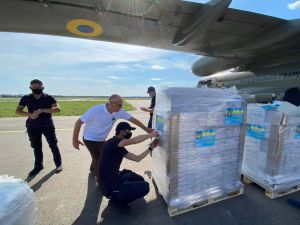 Київ відправив до Лівану гуманітарну допомогу