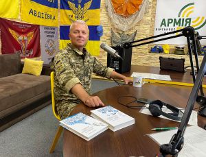 Письменник Борис Кутовий:  «На сході людям не вистачає всього українського»