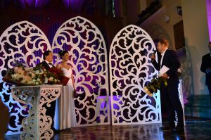 Женятся в органном зале