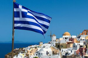 Греція: До середини жовтня наступ COVID-19 треба зупинити 