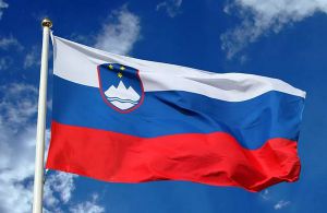 У Словенії депутати заборонили роботу магазинів у вихідні й святкові дні