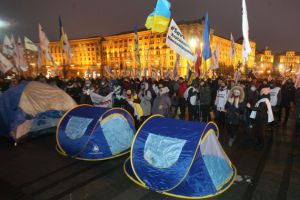Учасники акції «SaveФОП» продовжують протестувати на Майдані Незалежності