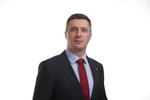 Сербська опозиція вимагає проведення референдуму