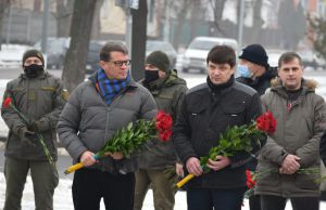 У Черкасах вшанували пам’ять тих, хто поклав своє життя за незалежність та Соборність України