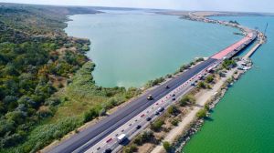 Одещина: Міст через Хаджибейський лиман запрацює у травні