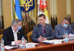 Депутати Рівненської обласної ради проти закриття санаторних шкіл