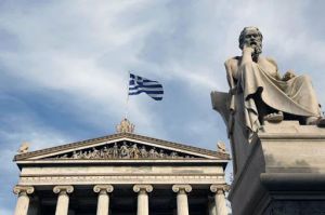 У Греції почали скасовувати заборони. Поступово та із застереженнями