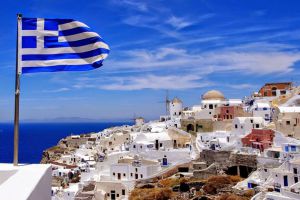 У Греції відкрито туристичний сезон і скасовано певні заборони
