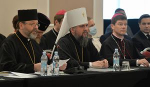 Дмитрий Разумков: «И государство, и церкви, и религиозные организации должны работать над объединением украинского общества в нынешние бурные времена»
