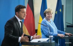 Entstehung von „Verhandlungsdreieck“ Ukraine-Deutschland-USA