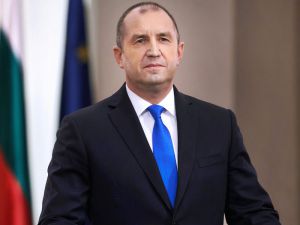 Президент Болгарії запропонував парламенту проголосувати за склад нового уряду