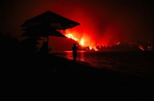 Пожежники 22 країн прийшли на допомогу Греції