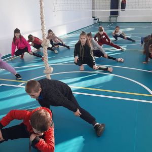 Рівненщина: У Полянах діти мають сучасний спортзал