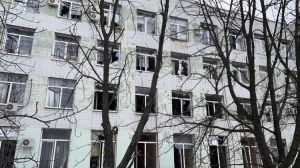 Рашисти випустили десять снарядів по лікарні в Лисичанську