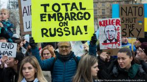 Посилення санкцій проти Росії має включати повне ембарго на російські енергоносії