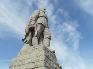 Болгари пишуть на радянських пам’ятниках те, що думають про росію