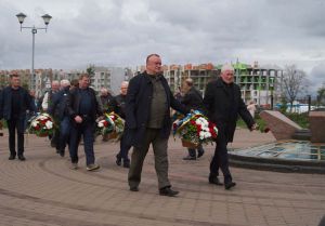 Поклали квіти до Меморіалу пам’яті героям-чорнобильцям