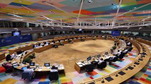 Підсумки саміту ЄС: дев’ять мільярдів підтримки та домовленість про нафтове ембарго