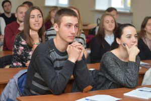 Дітей захисників України та студентів з небезпечних територій переведуть на бюджетні місця