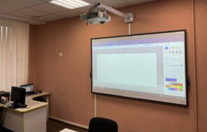 Школам Київщини передали комп’ютерне  обладнання
