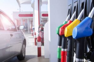 В Україні знову подорожчав бензин: скільки тепер треба заплатити водіям за літр пального