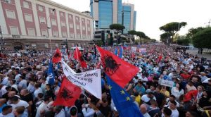 Демократи Албанії закликали приєднатися до акції протесту