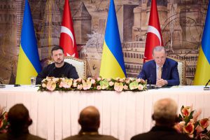 Президент України в Стамбулі провів зустріч із представниками оборонних компаній Туреччини