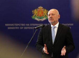 Болгарія завершила передання Україні обіцяних БТРів