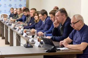 Комітет з питань енергетики та житлово-комунальних послуг провів виїзне засідання на Харківщині щодо питань функціонування об’єктів критичної інфраструктури на прифронтових територіях