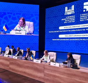 Олена Кондратюк виступила на Шостому Міжнародному форумі міжкультурного діалогу у Баку та запросила 110 країн-учасниць узяти участь у Саміті миру у Швейцарії