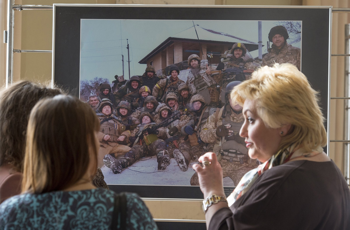 У Верховній Раді відкрито тематичну експозицію «Україна. Реалії сучасної війни»