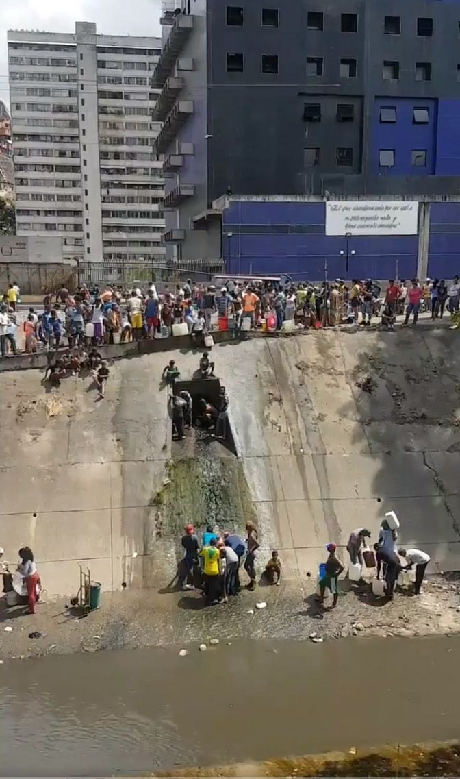 Венесуела без світла, води і розуміння чого чекати в майбутньому