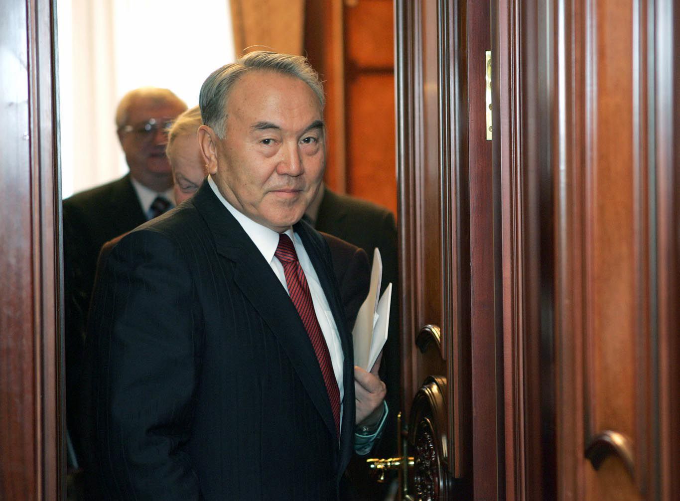 Назарбаєв пішов у відставку. Астана стала Нурсултаном