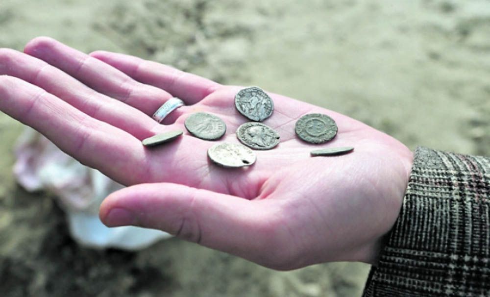 Знайдено скарб із давньоримськими монетами