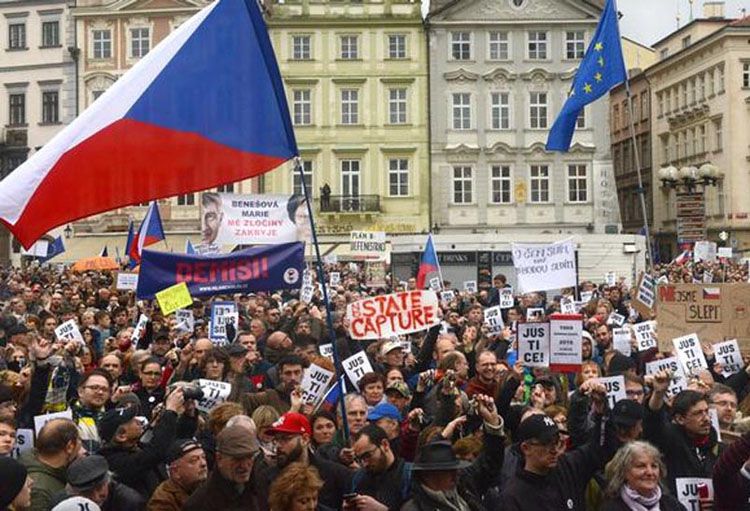 У Чехії чергова хвиля антиурядових протестів