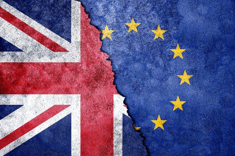 На тлі кризи Brexit  тривають  урядові відставки
