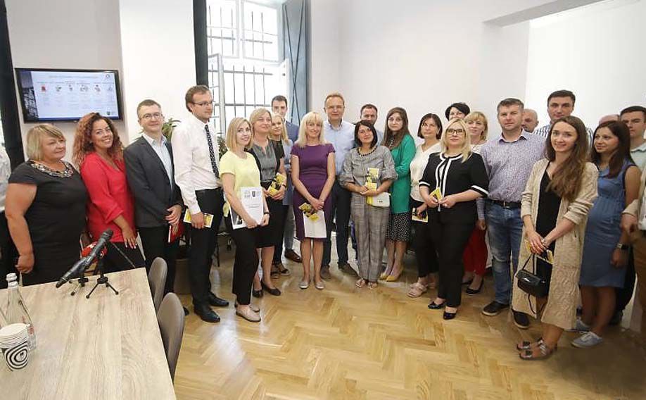 Центр підтримки підприємництва відкрили в Львівській ратуші